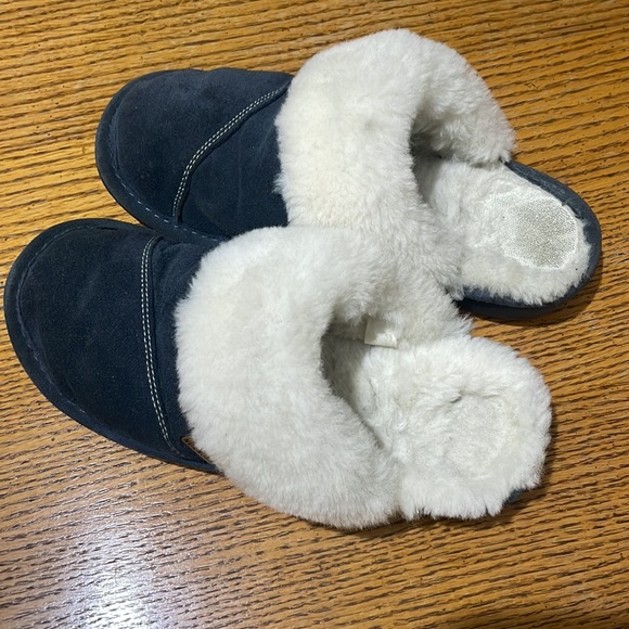 Nuknuuk Joy Women’s Slipper - Navy Blue size 7 - Picture 3 of 5